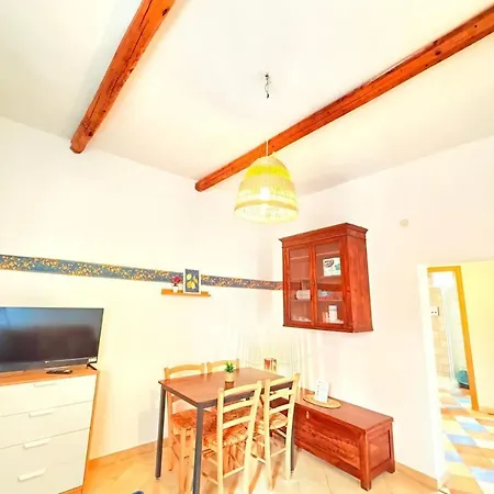 Essence Apartmán