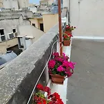 Essence Διαμέρισμα