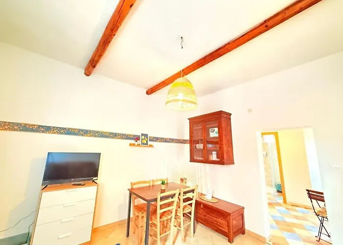 Essence Apartment