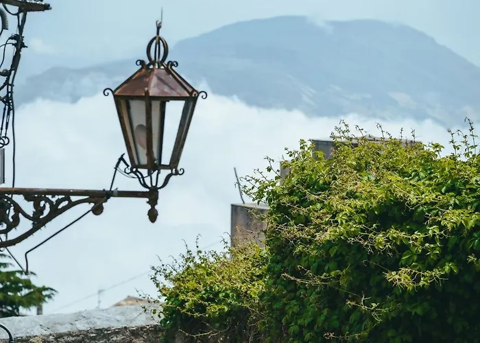 Essence *